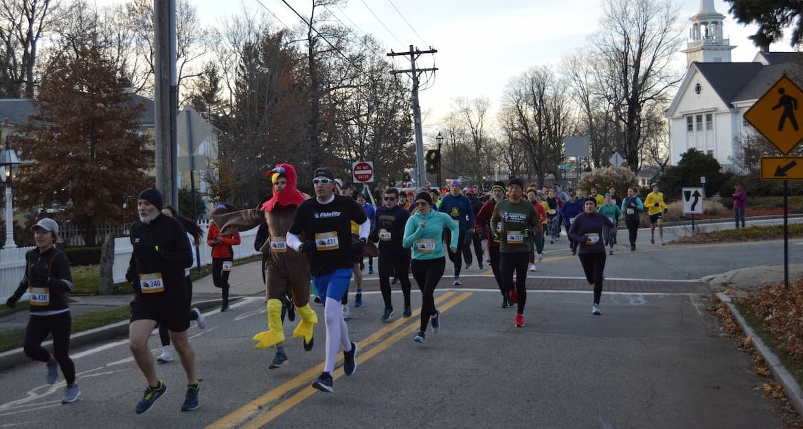 Whether You’re a Turkey Trotter or Gobble Wobbler, There’s No Shortage of Road Races This November